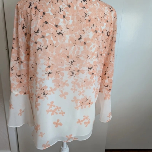 Pretty Peach 2pc Calvin Klein Pant Set-sz8 - Picture 3 of 6